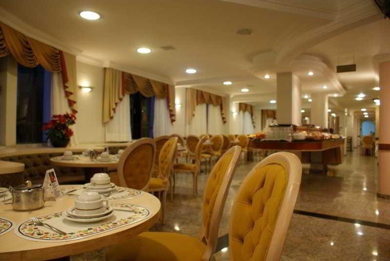 Hotel Del Rey Curitiba By Poty - Na Famosa Rua XV De Novembro Exteriör bild